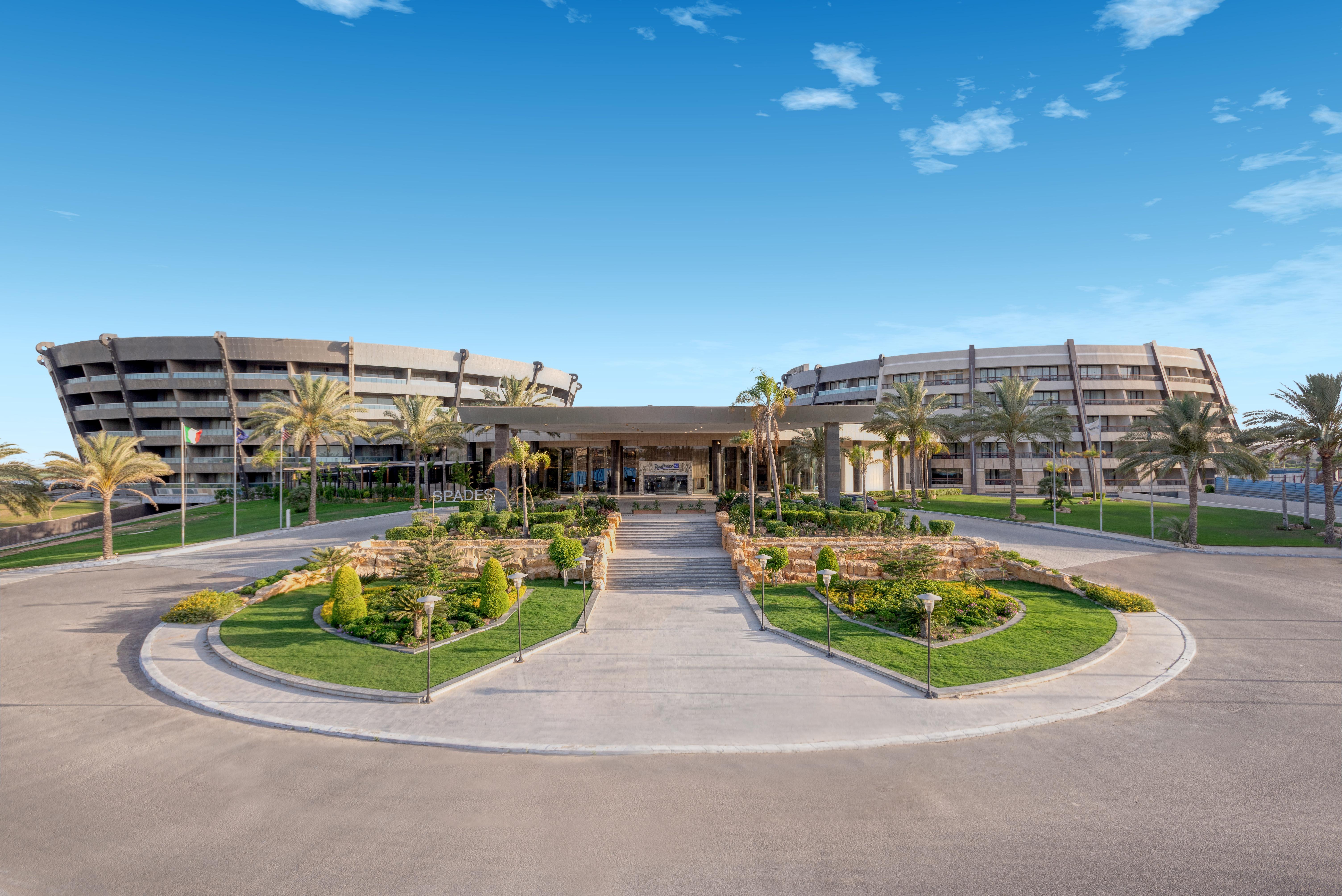 Radisson Blu Hotel & Convention Center, Alexandria Exterior photo